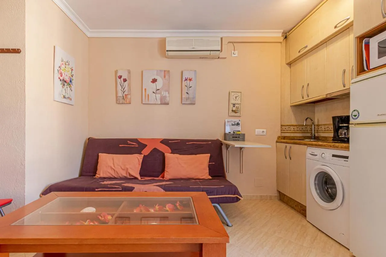 797 Holiday Rentals- Estudio Para 3 En Benalmadena Cerca De La Playa